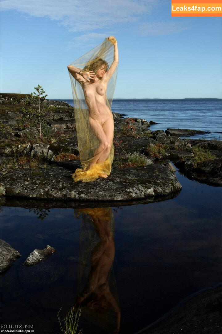 MPLStudios /  leaked photo photo #0829