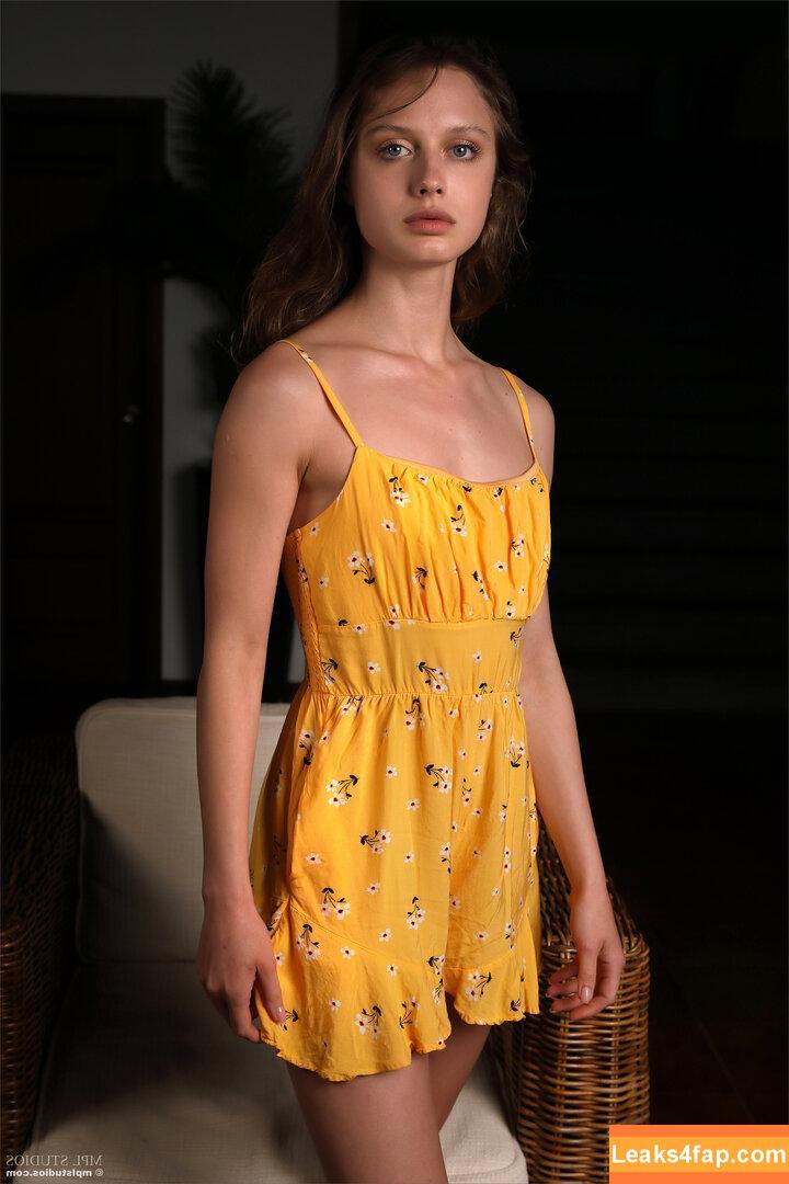 MPLStudios /  leaked photo photo #2716