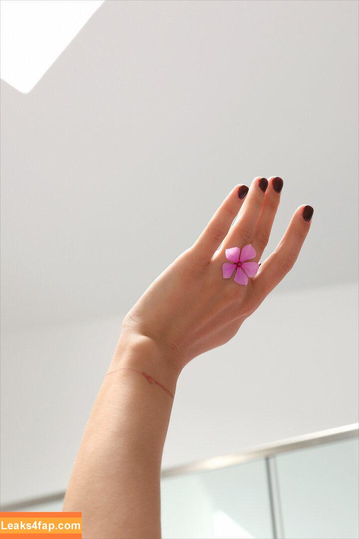 MPLStudios /  leaked photo photo #4189