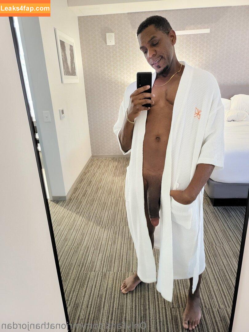 mrjonathanjordan /  leaked photo photo #0081