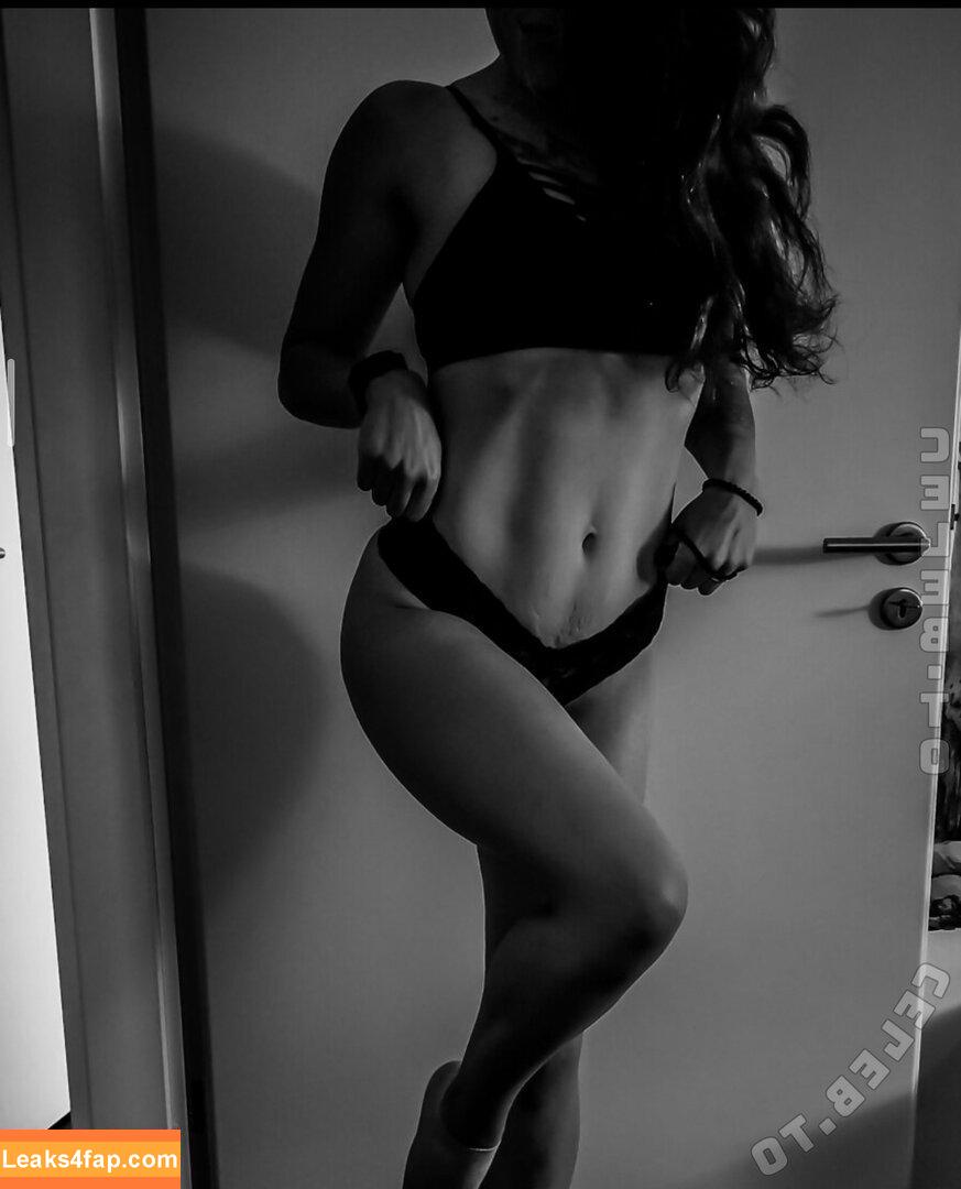 mrs_anna_xx /  leaked photo photo #0047