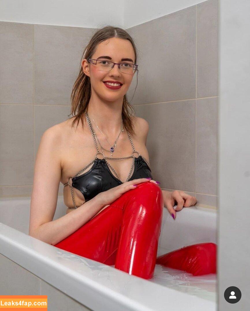 mrs-crazy / Jessy / __mrs._crazy__ / __mrs__crazy__ / mrs_crazy leaked photo photo #0022