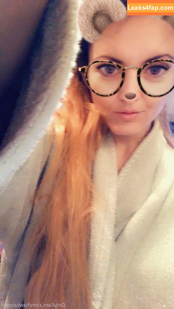 mrs.hawtcakes /  leaked photo photo #0005