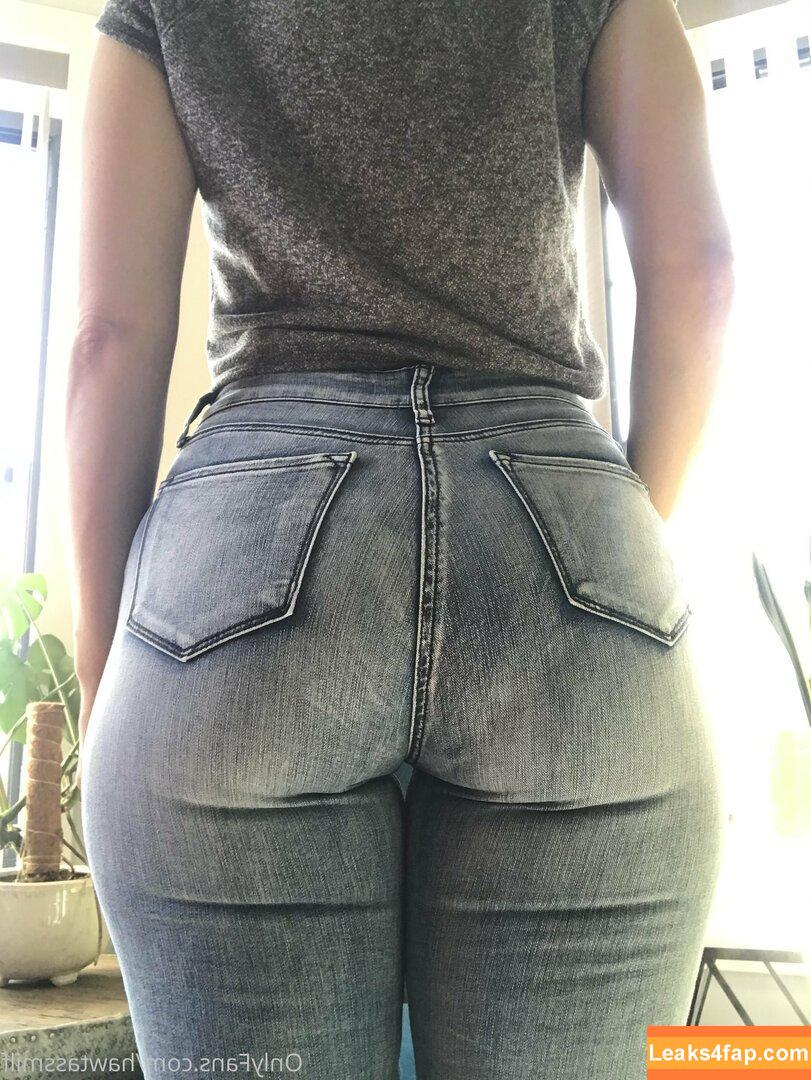mrs.hawtcakes /  leaked photo photo #0032