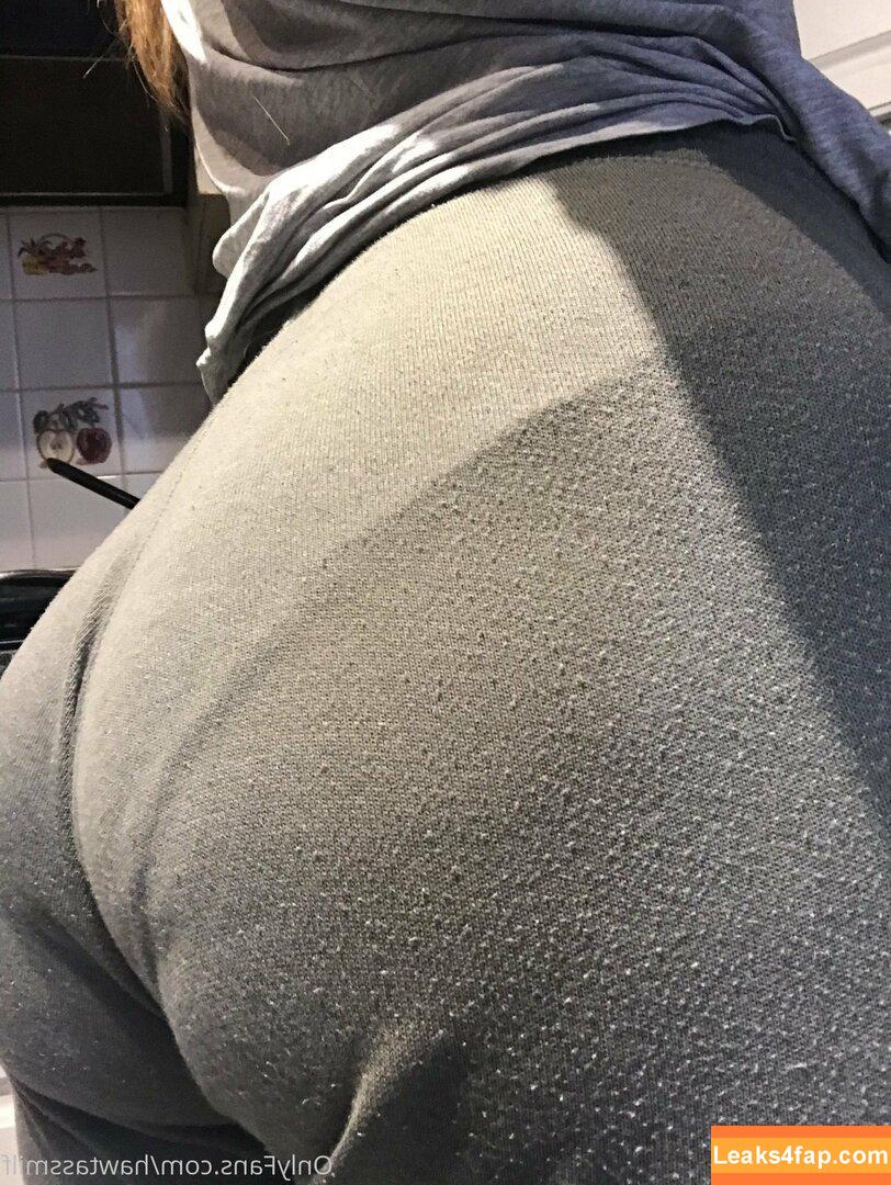 mrs.hawtcakes /  leaked photo photo #0035