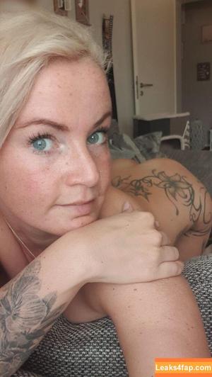 Mrs.Inked89 photo #0001