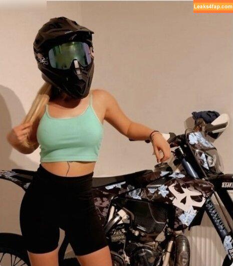 Mrs.querly / mrsquerly leaked photo photo #0047