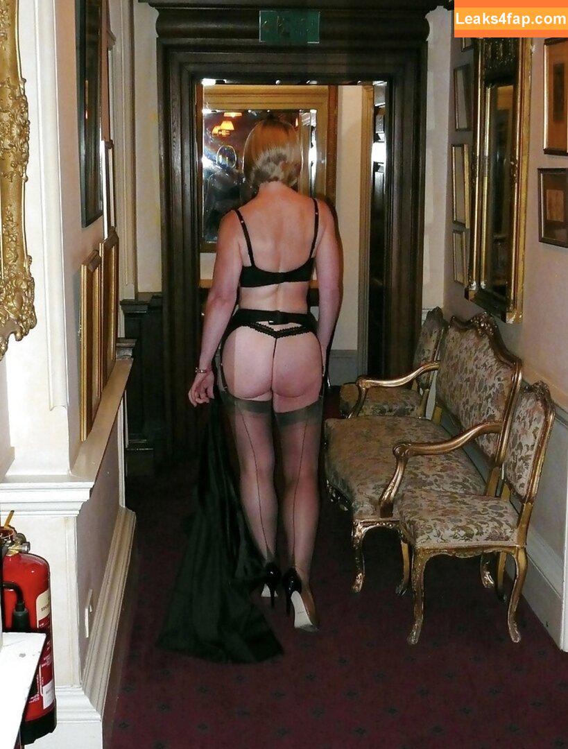 Mrs S Stockings / mrshnylons / mrshosiery leaked photo photo #0139