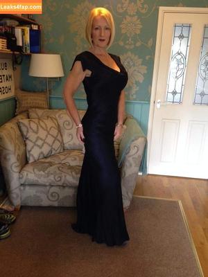 Mrs S Stockings photo #0313