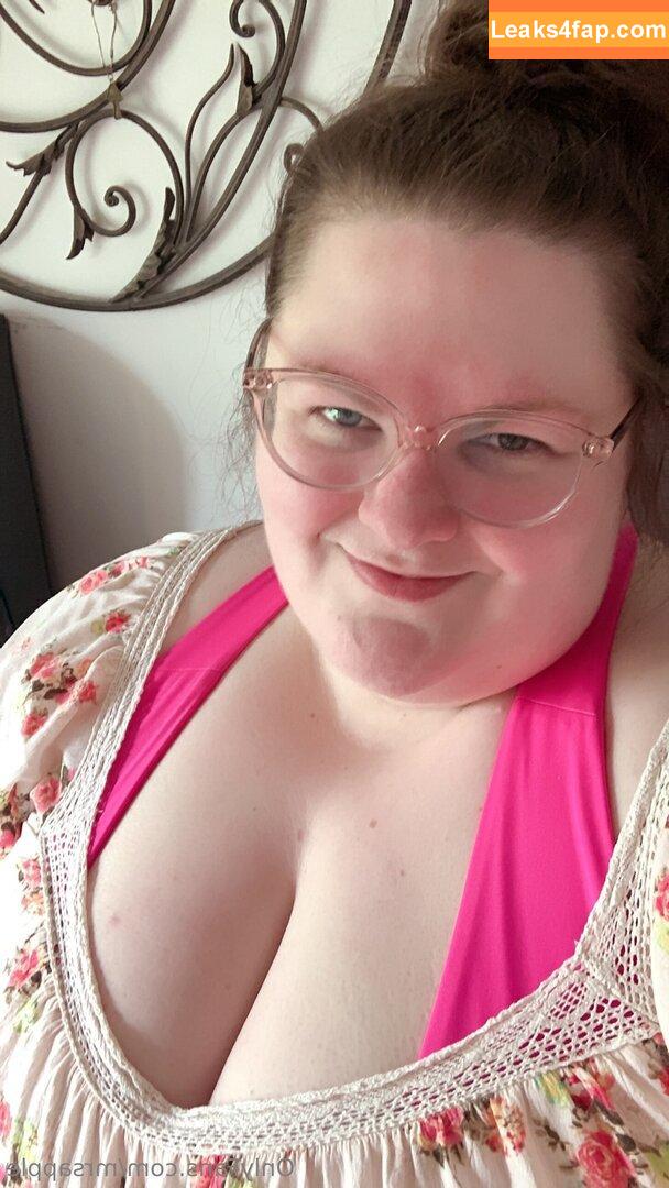 mrsapple / therealmrsapple leaked photo photo #0176