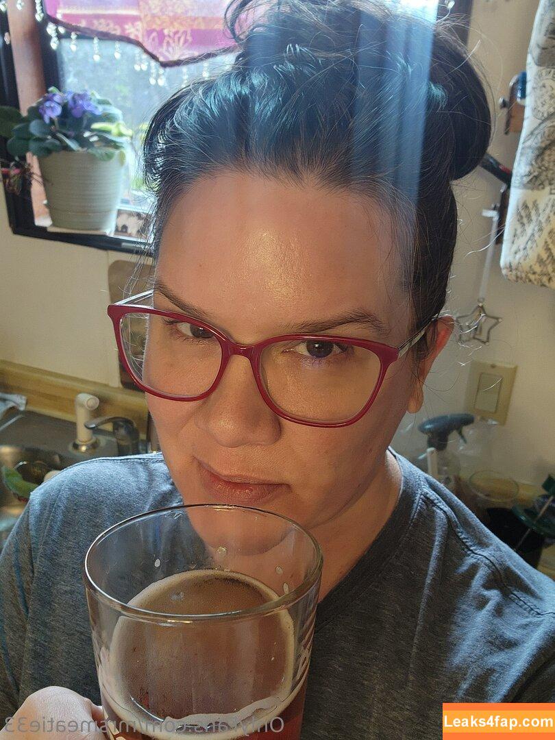 mrsmeatie33 /  leaked photo photo #0013