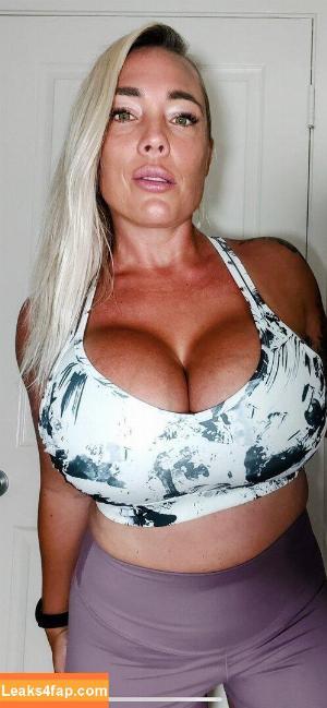 MrsPineappleGoddess photo #0035
