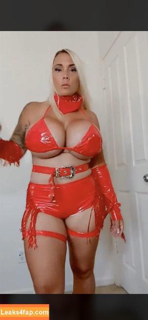 MrsPineappleGoddess photo #0049