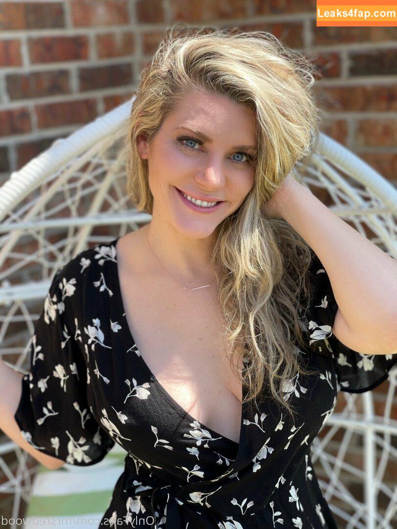 mrsredwood / Heidi Redwood / the.real.mrs.redwood leaked photo photo #0094