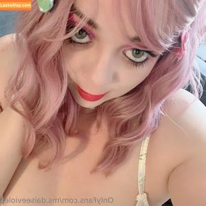 ms.daiseeviolet photo #0007