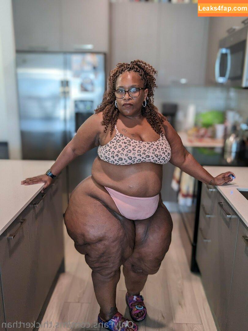 ms.thickerthan /  leaked photo photo #0022