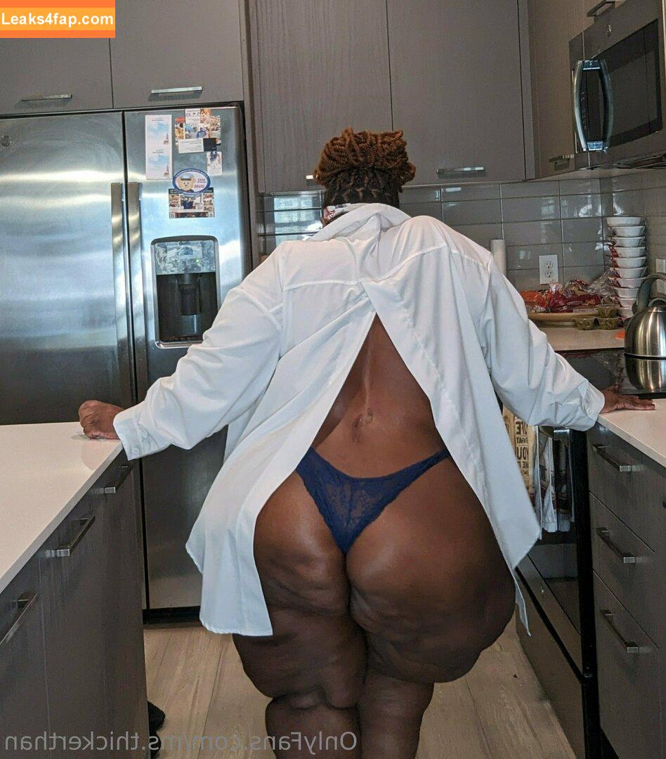 ms.thickerthan /  leaked photo photo #0030