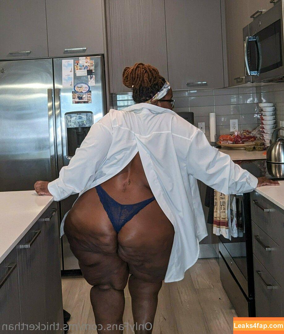 ms.thickerthan /  leaked photo photo #0031