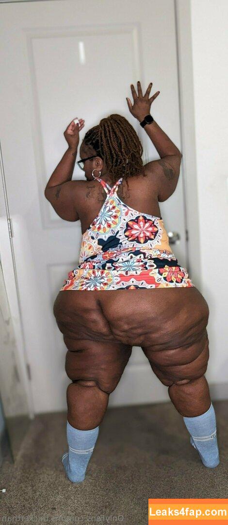 ms.thickerthan /  leaked photo photo #0046