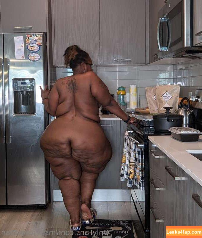 ms.thickerthan / ms_thicker_than_most leaked photo photo #0053