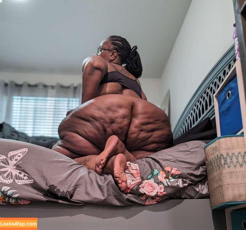 ms.thickerthan / ms_thicker_than_most leaked photo photo #0056