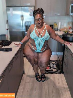 ms.thickerthan photo #0052