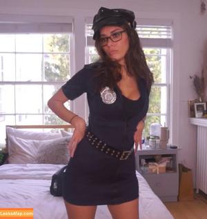 Ms Tricky photo #0376