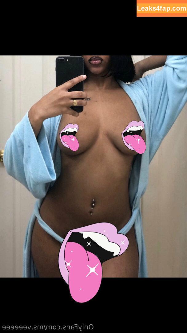 ms.veeeeee / mrs.veeeeee leaked photo photo #0005