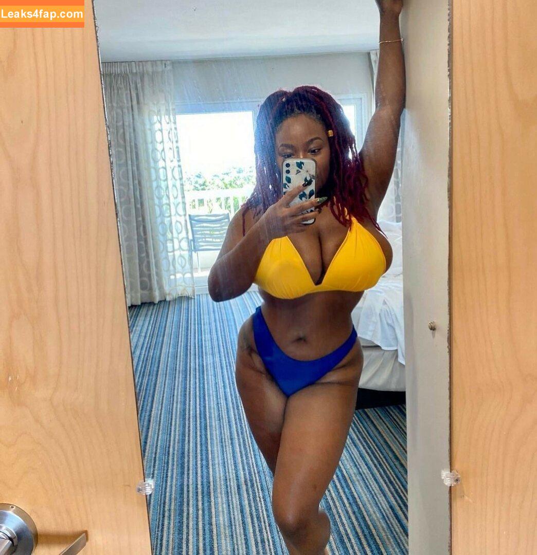 msolurin / Olayemi Olurin / mollina_rae leaked photo photo #0004
