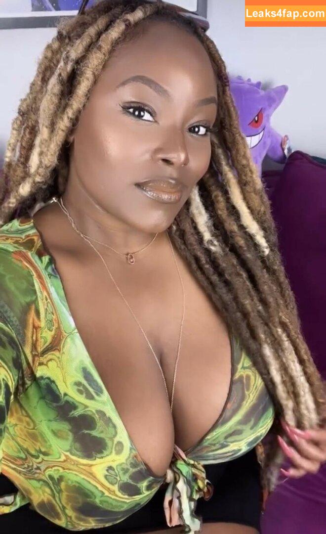 msolurin / Olayemi Olurin / mollina_rae leaked photo photo #0020