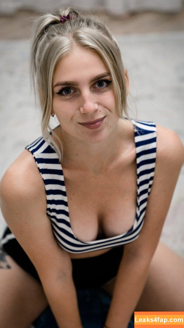 Msyuliyafox /  слитое фото фото #0097