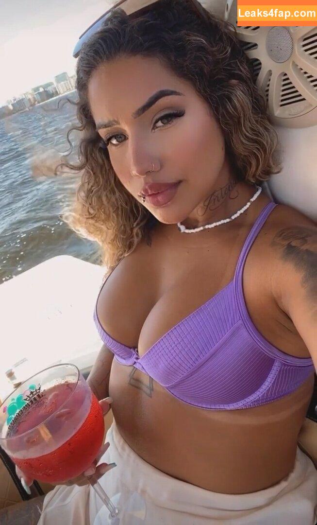 Muito Linda / muito.linda_ / naticasassola leaked photo photo #0031