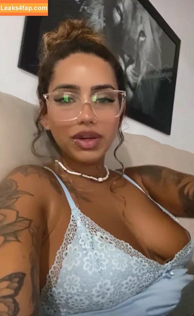 Muito Linda / muito.linda_ / naticasassola leaked photo photo #0098