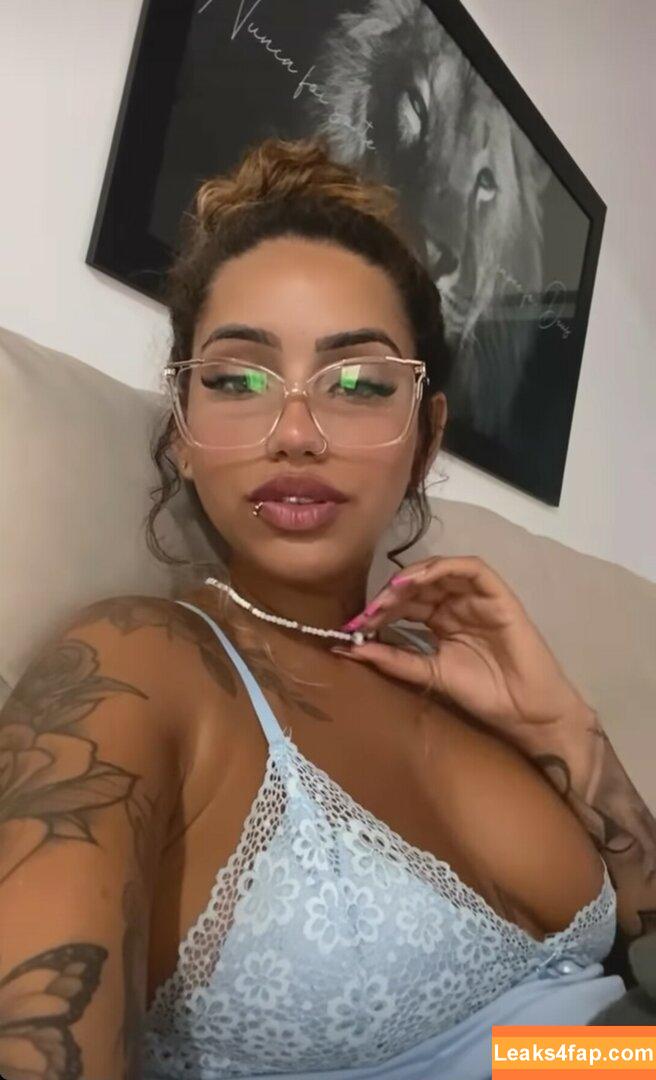 Muito Linda / muito.linda_ / naticasassola leaked photo photo #0099