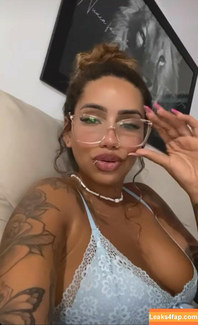 Muito Linda / muito.linda_ / naticasassola leaked photo photo #0100