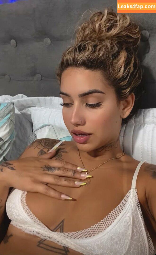 Muito Linda / muito.linda_ / naticasassola leaked photo photo #0215