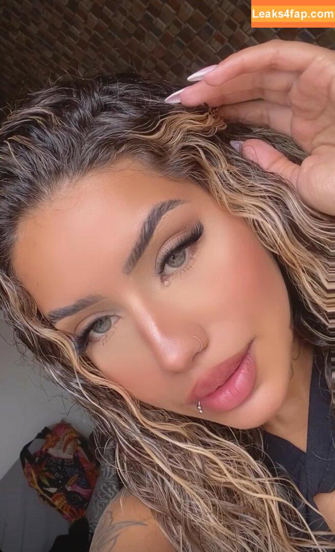 Muito Linda / muito.linda_ / naticasassola leaked photo photo #0275
