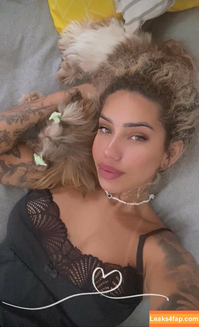 Muito Linda / muito.linda_ / naticasassola leaked photo photo #0561