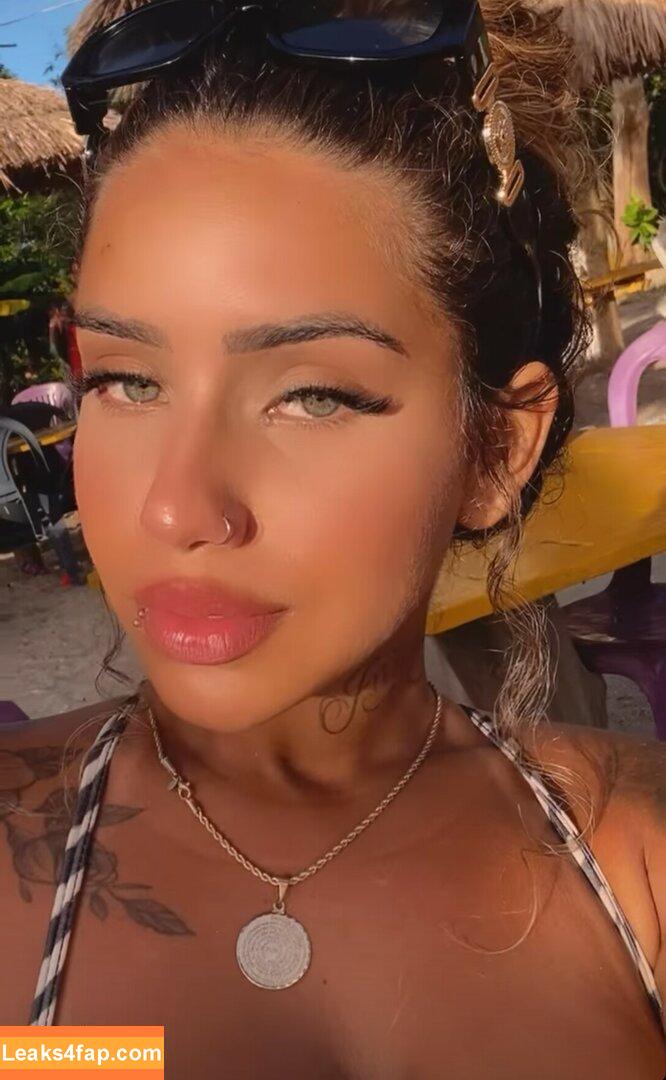 Muito Linda / muito.linda_ / naticasassola leaked photo photo #0581