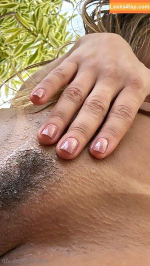 Mulher Melão photo #1750