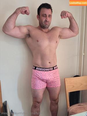 muscle_geek photo #0024