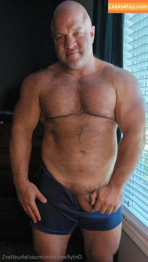 musclehustler1 photo #0007