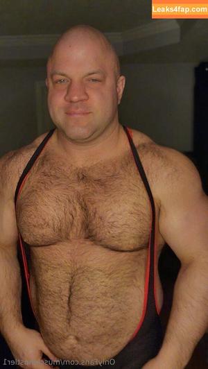 musclehustler1 photo #0021
