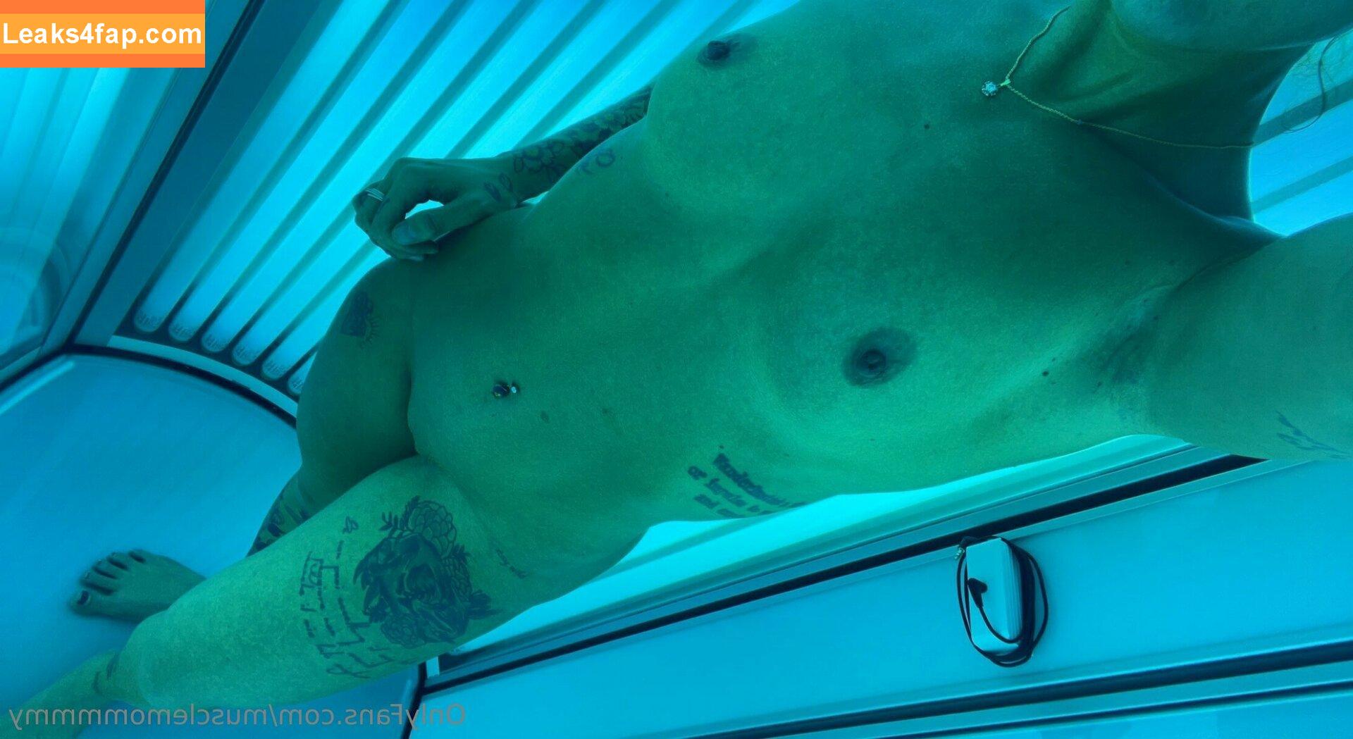 musclemommmmy / Teresa H / musclemommiez / musclemommy2 leaked photo photo #0013