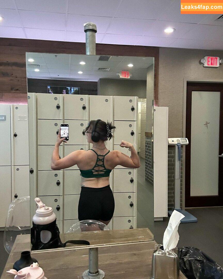 MuscleMommy002 / ellie_isom02 / musclemommy02 leaked photo photo #0063