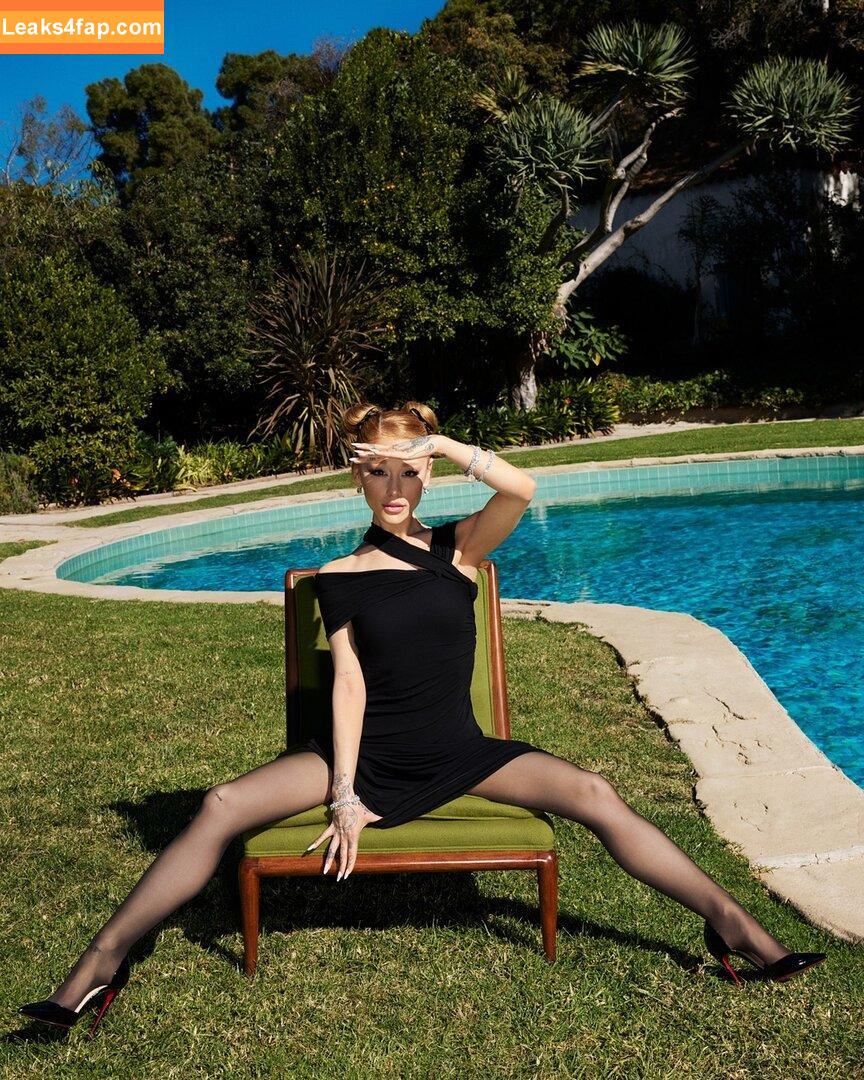 Musicians Singers /  leaked photo photo #0003