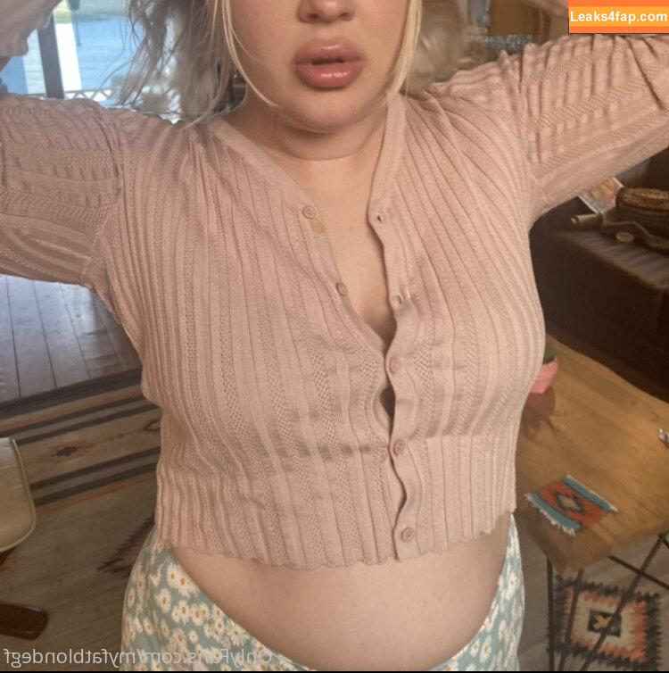 myfatblondegf /  leaked photo photo #0021