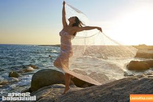Myla Dalbesio фото #0112