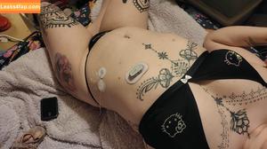 mylegsareopen photo #0027