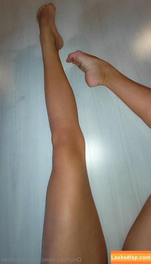 mypointedfeet photo #0001